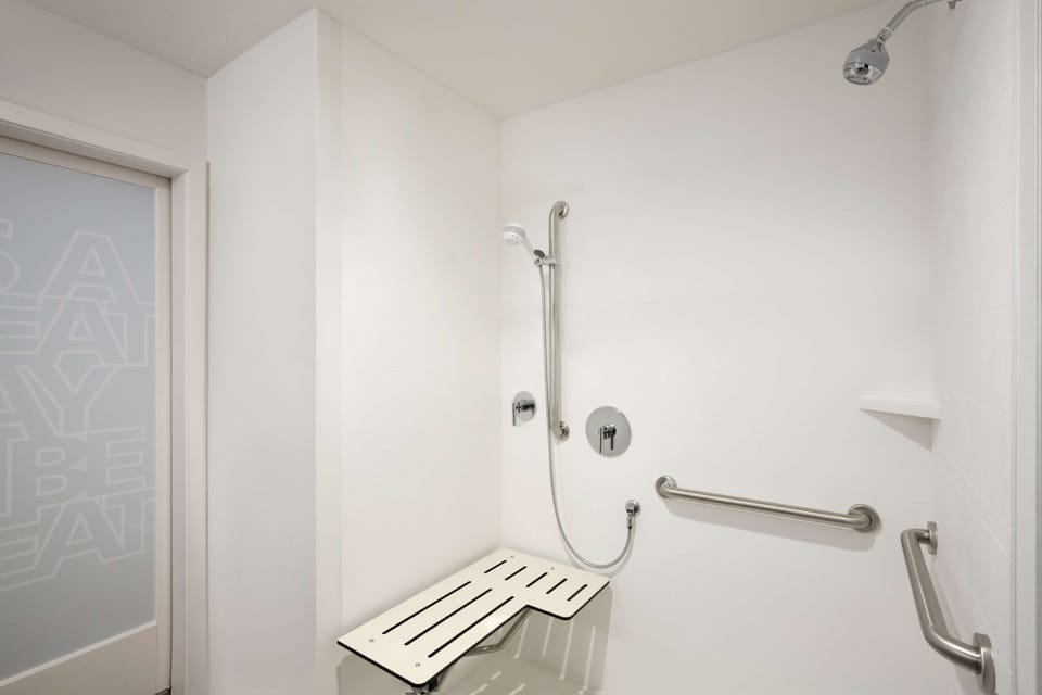 Bathroom shower
