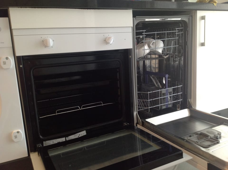Full electric oven grill and hob
