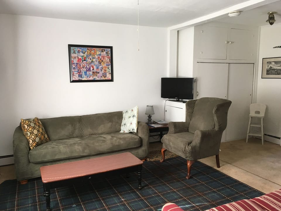 Spacious living area 