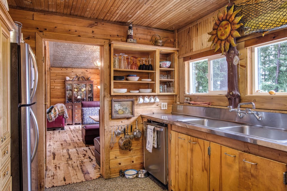  natural rock floor kitchen
