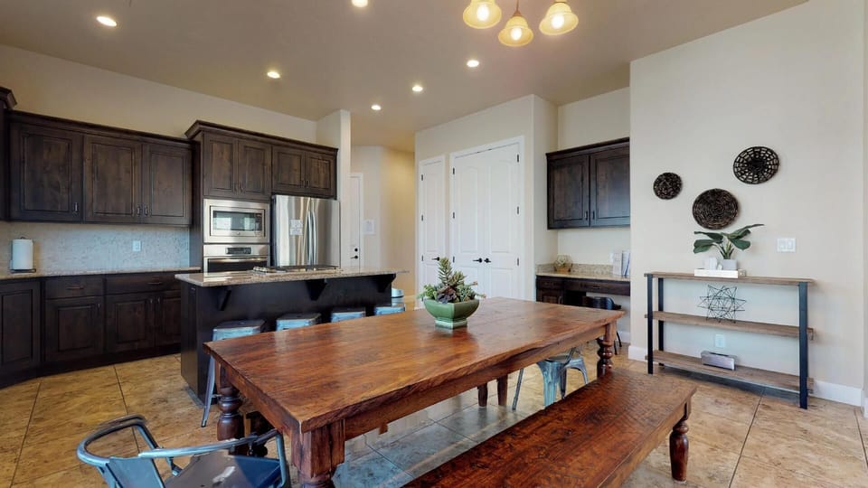 Dining area seats 8