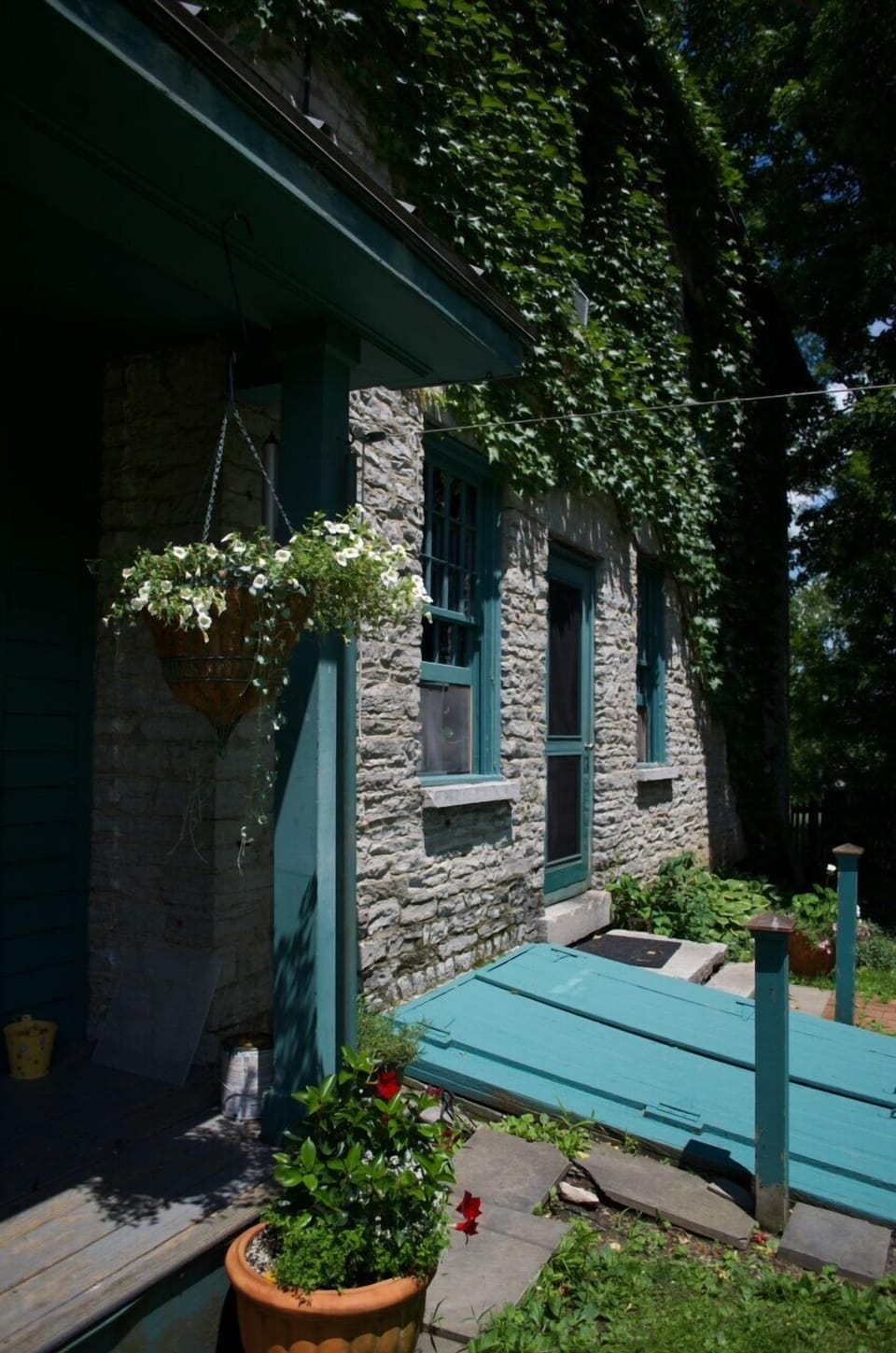 Guest entrance.
