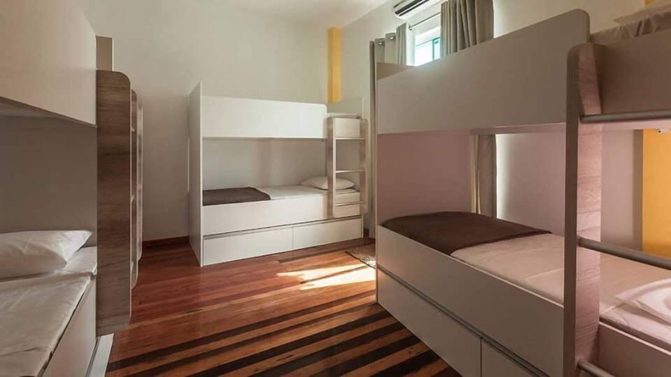 Shared Dormitory, Mixed Dorm (4 bunk beds) | Blackout drapes, free WiFi