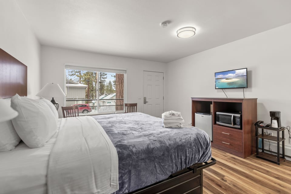 Egyptian cotton sheets, premium bedding, Tempur-Pedic beds