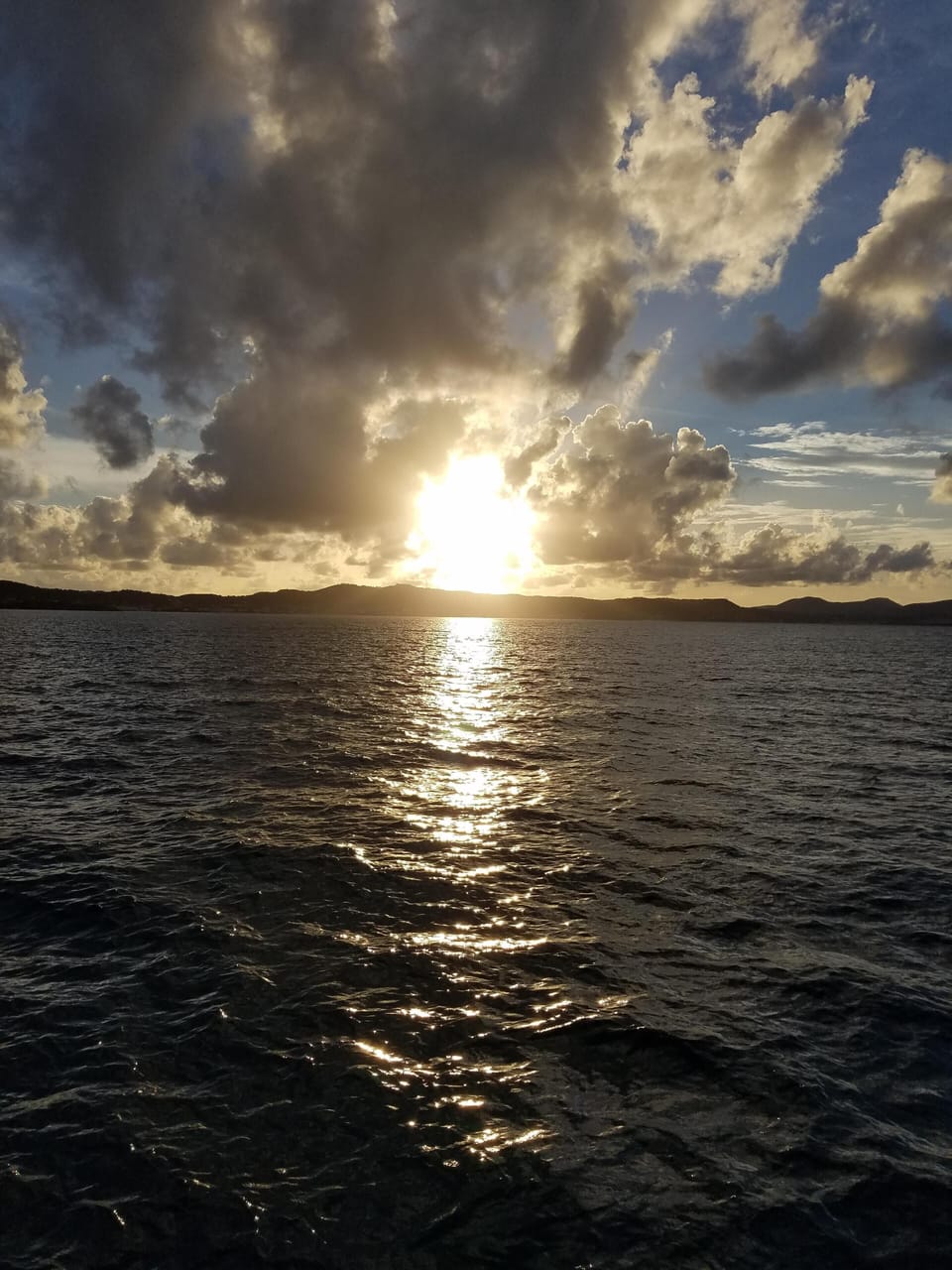 TREAT YOURSELF TO A SUNSET CRUISE