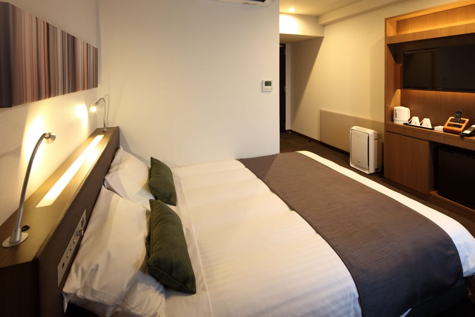 Double Room | Down comforters, desk, WiFi (free), bed sheets