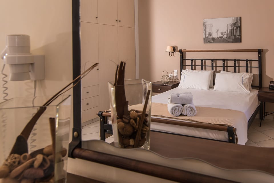 In-room safe, individually decorated, individually furnished, desk
