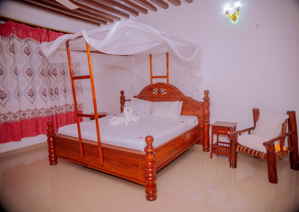 Standard Bungalow, 1 Bedroom | In-room safe, desk, free WiFi