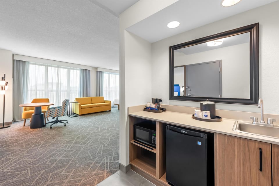 Studio, Multiple Beds, Non Smoking | Minibar