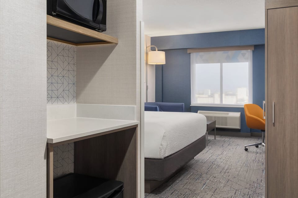 Down comforters, in-room safe, desk, laptop workspace