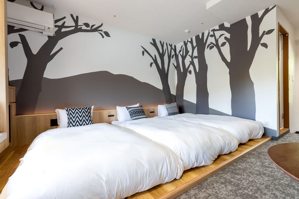 In-room safe, soundproofing, WiFi (free), bed sheets