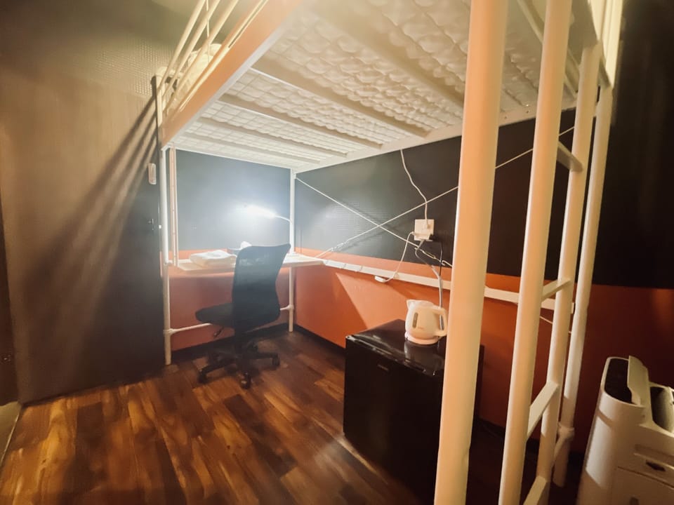Standard Room | Desk, free WiFi, bed sheets