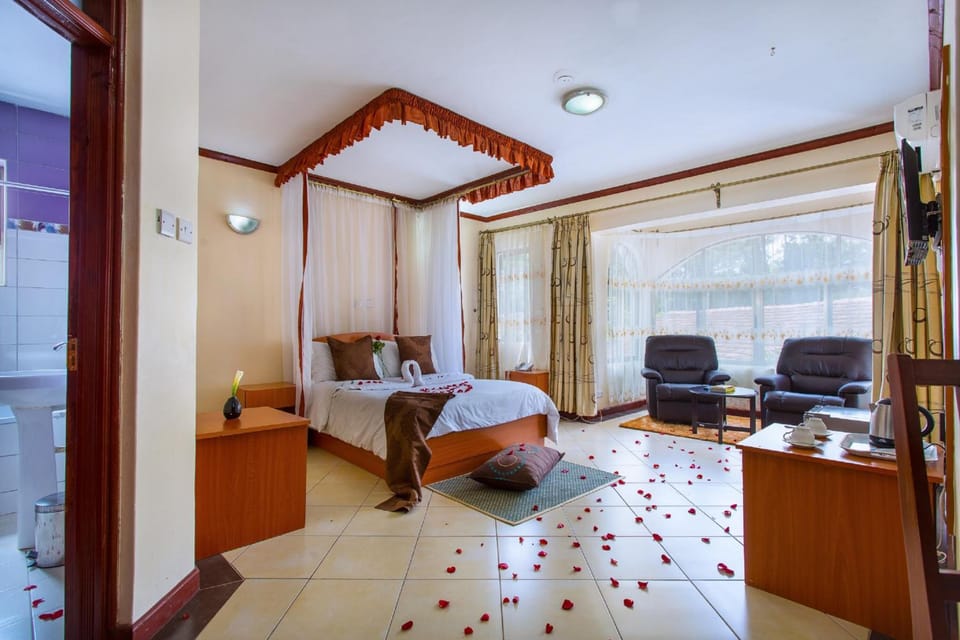 Minibar, in-room safe, desk, blackout drapes