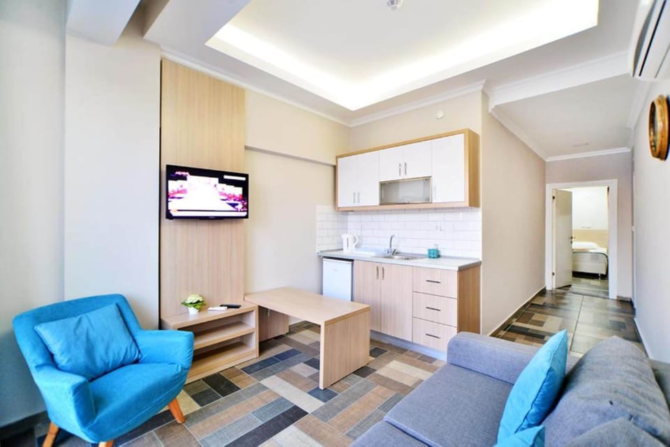 1+1, Pool View | 1 bedroom, premium bedding, individually decorated
