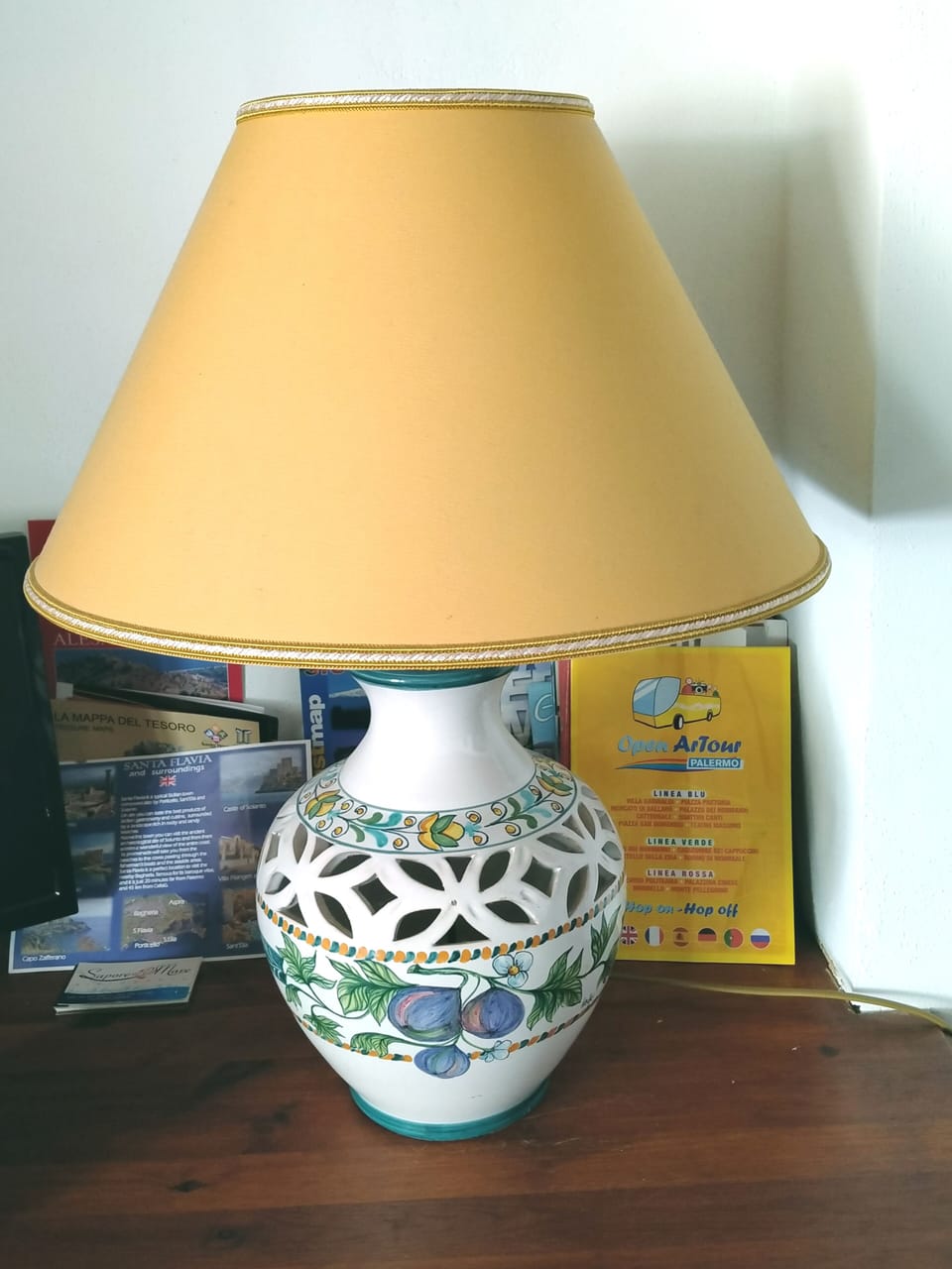 Sicilian hand-painted ceramic alamp on the desk