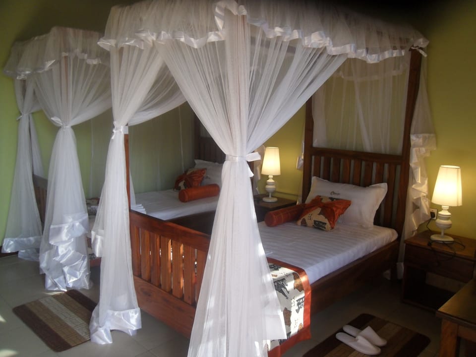 Family Cottage, 2 Bedrooms | Bed sheets