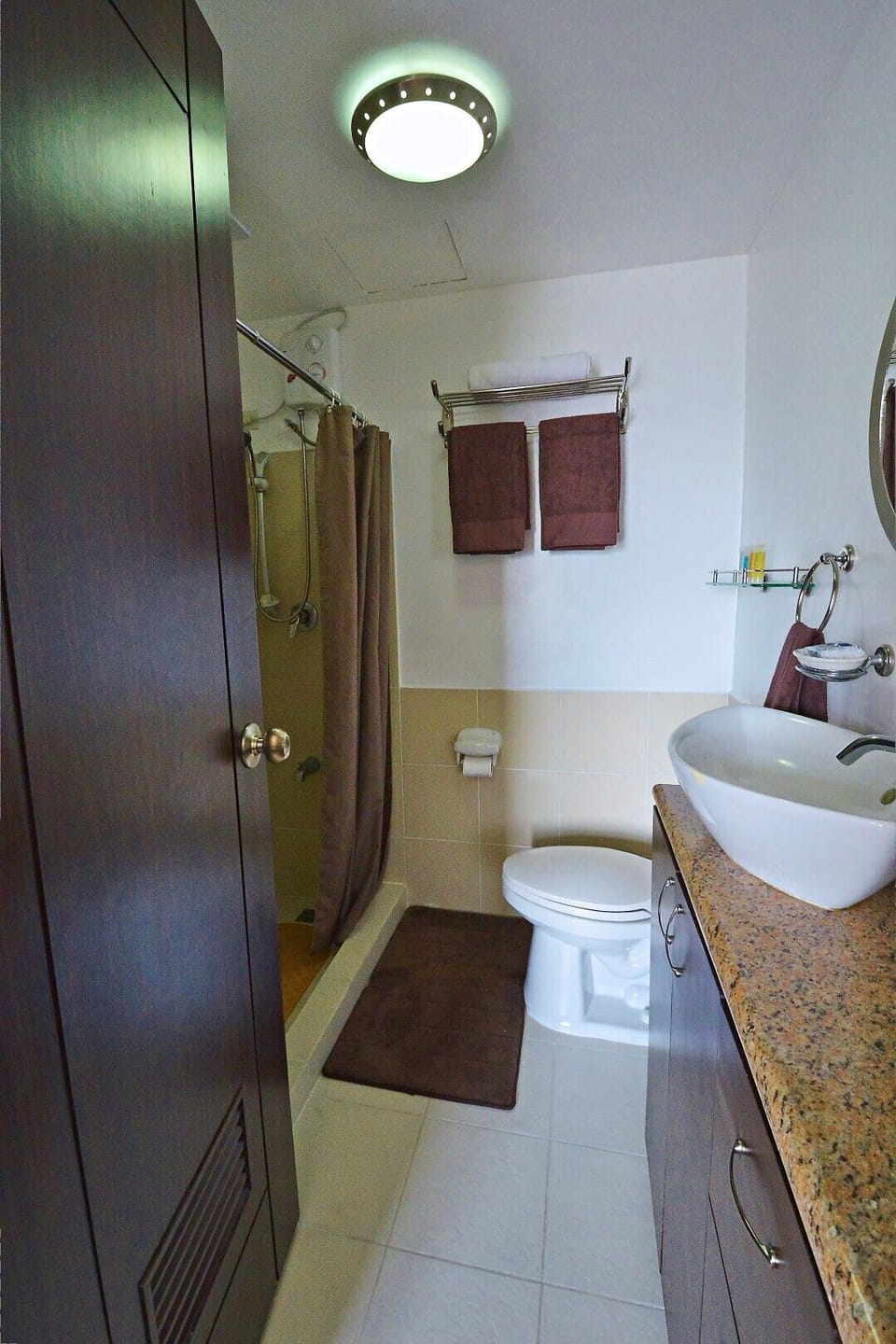 Modern bathroom