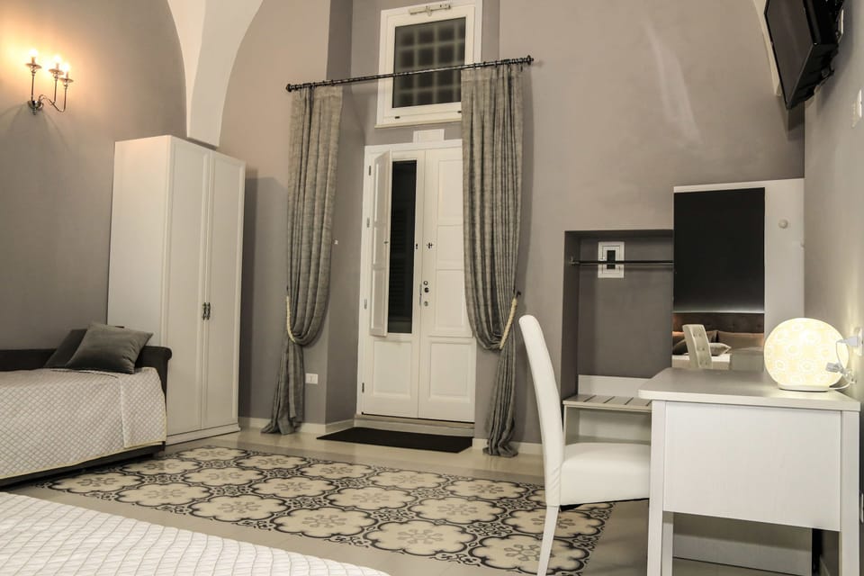 Romantic Suite, Balcony (Benedetto XIII) | Premium bedding, down comforters, desk, blackout drapes