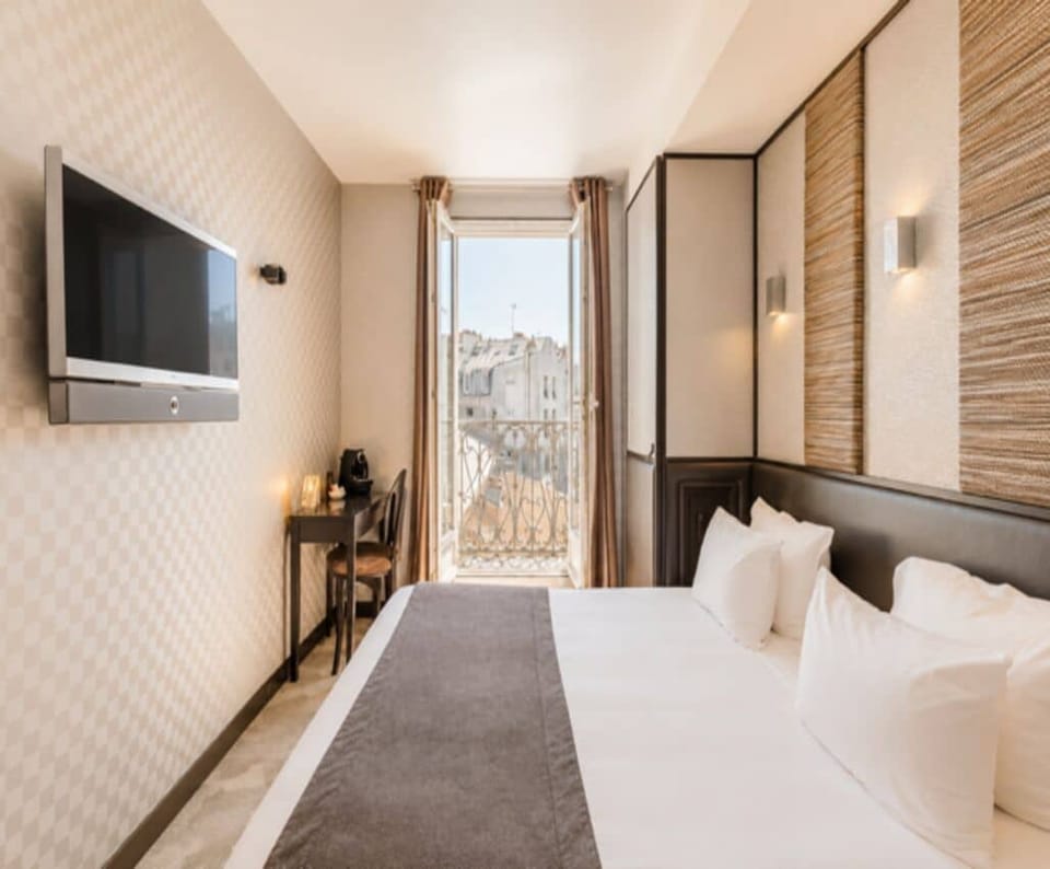Minibar, in-room safe, desk, blackout drapes