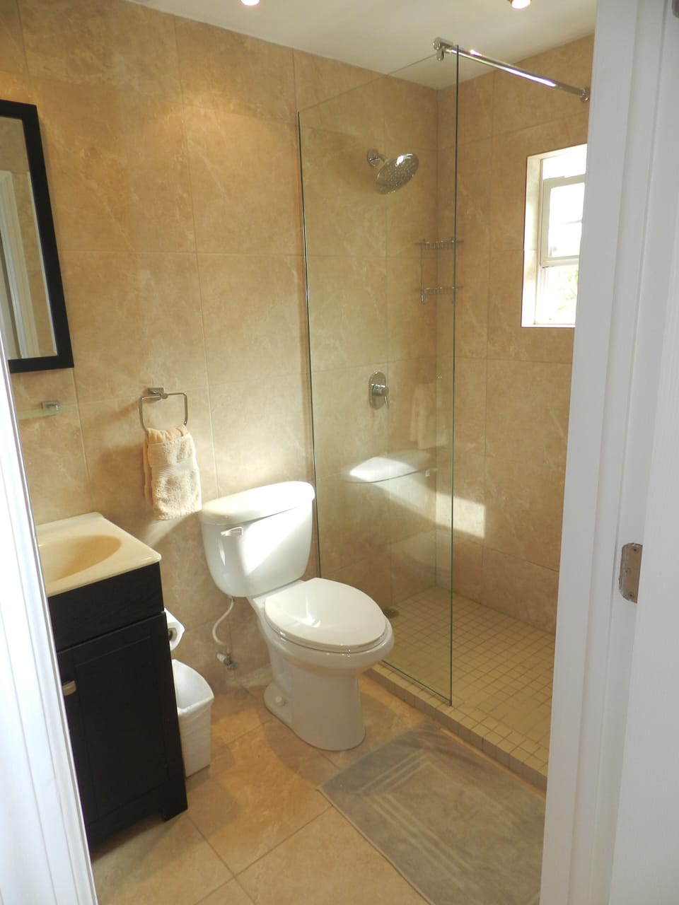 Master Bedroom 2. Ensuite