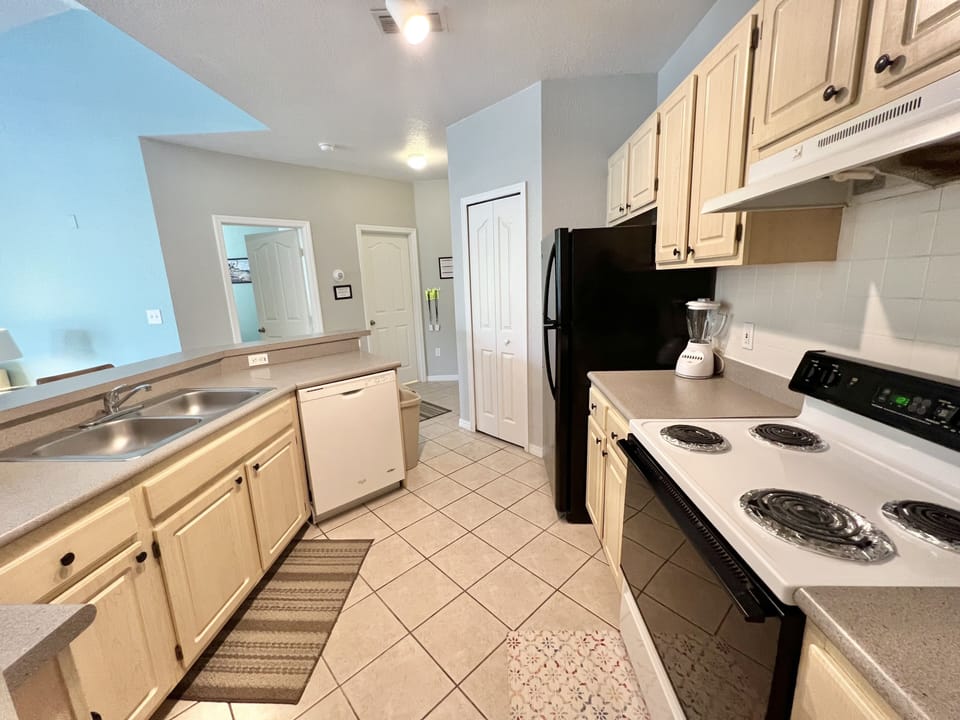 Fully Equipped Kitchen !