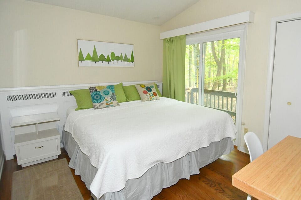 King Bedroom
