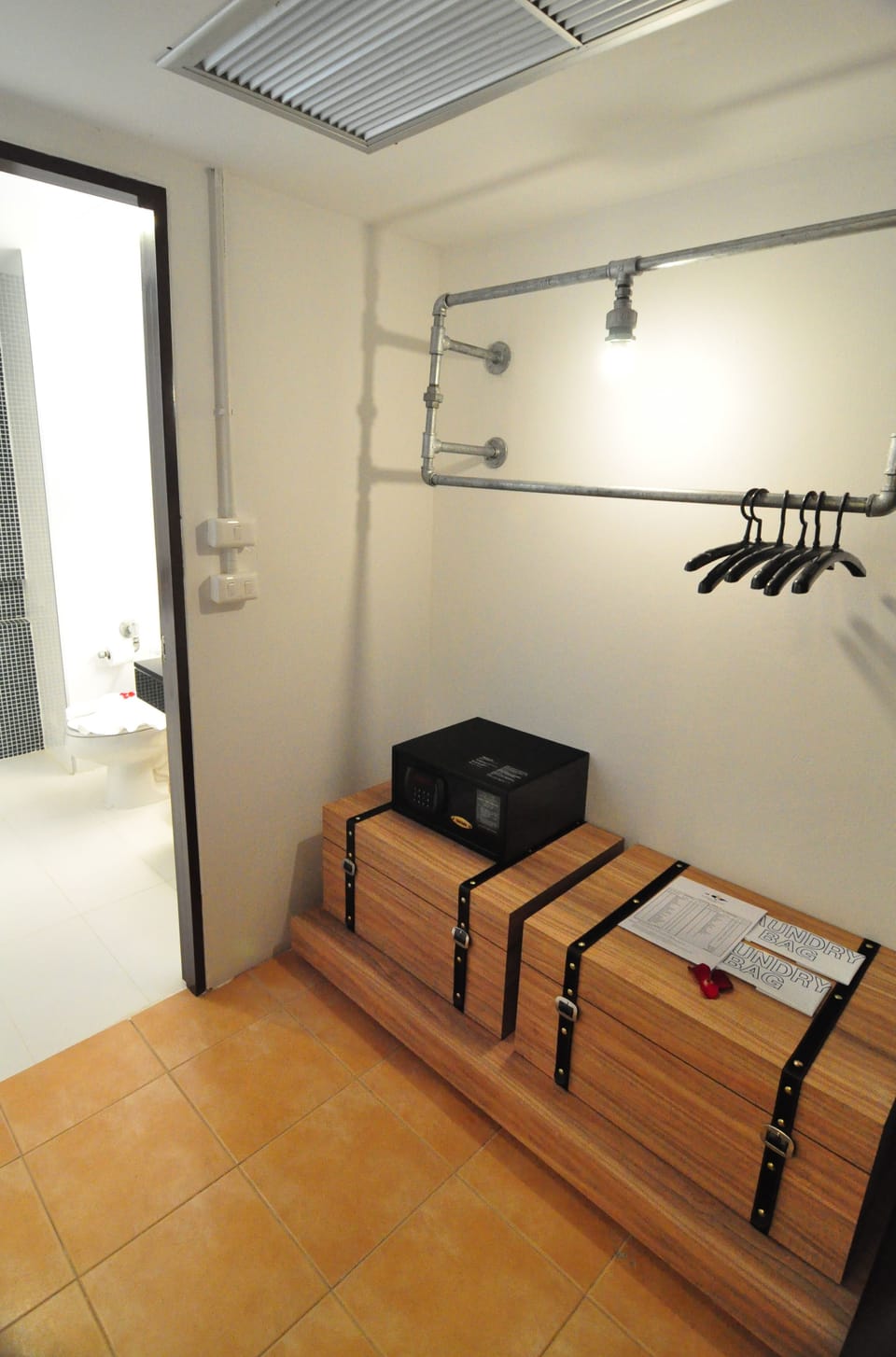 Room amenity