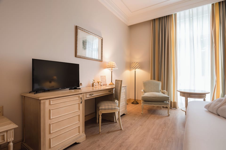 Standard Double or Twin Room | Premium bedding, down comforters, minibar, in-room safe