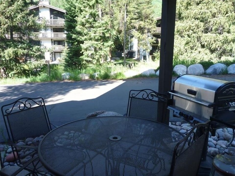 creekside patio--table and 4 chairs, Vermont Castings propane grill