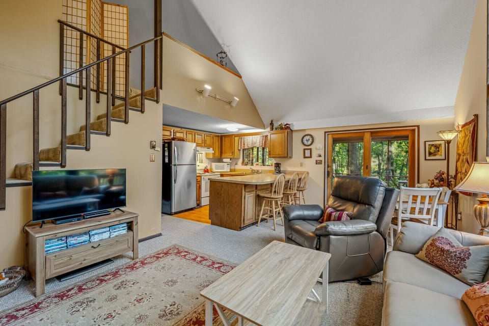 Open floor plan to stay in touch with everyone