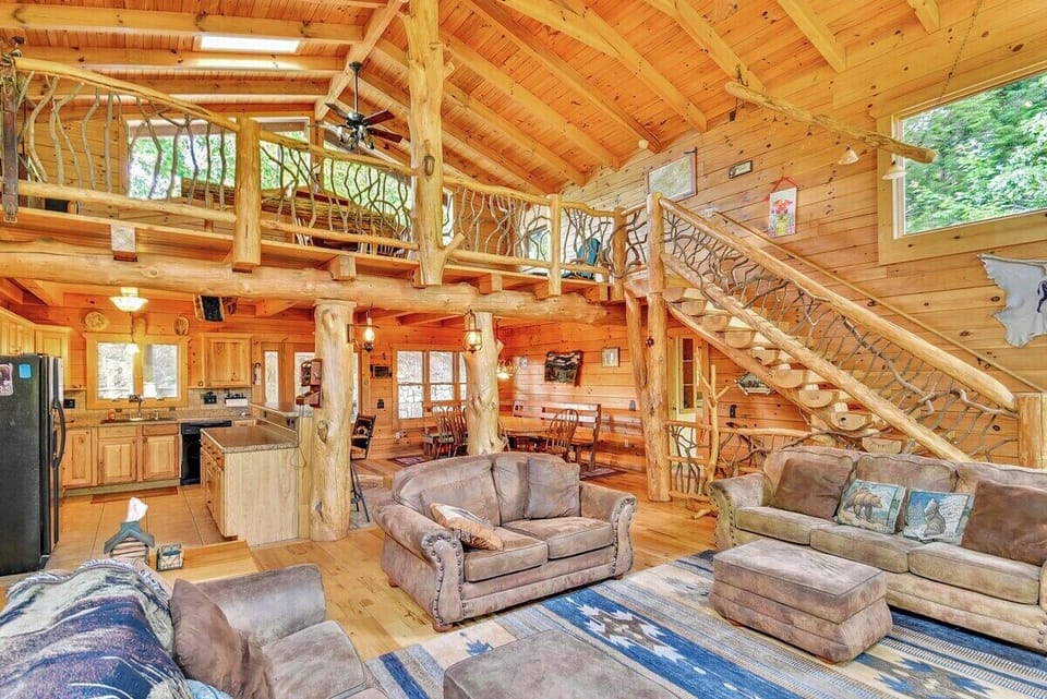 Loft has 2 full size futons, poker table, lots of books & games.