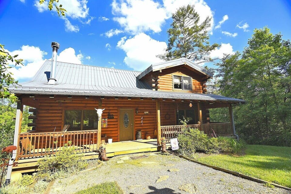 Welcome to Bison Over Lodge..where the buffalo really do roam!