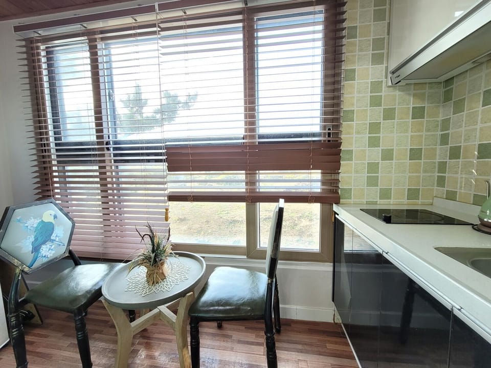 Room (Korean Ondol) | Free WiFi