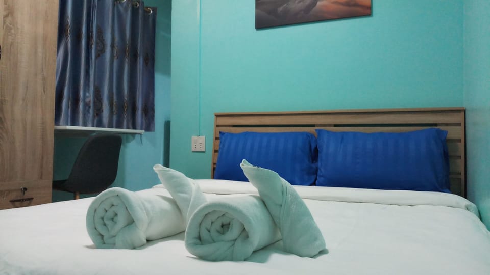 Standard Double Room | Minibar, free WiFi