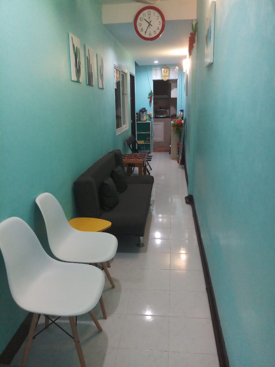 Lobby lounge