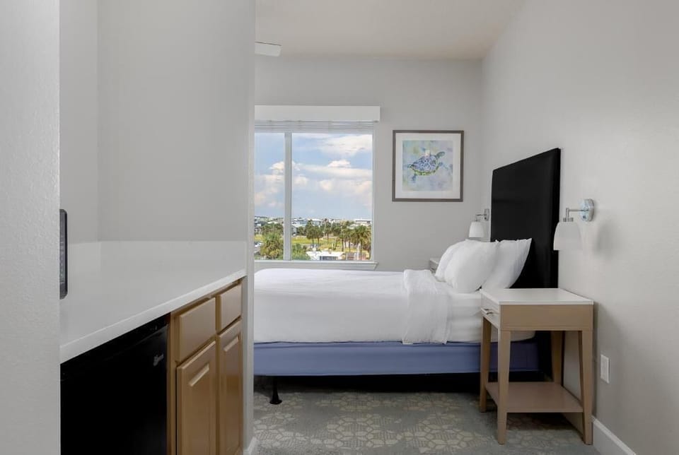 Ocean View Suite (Partial View) | Iron/ironing board, free WiFi, bed sheets