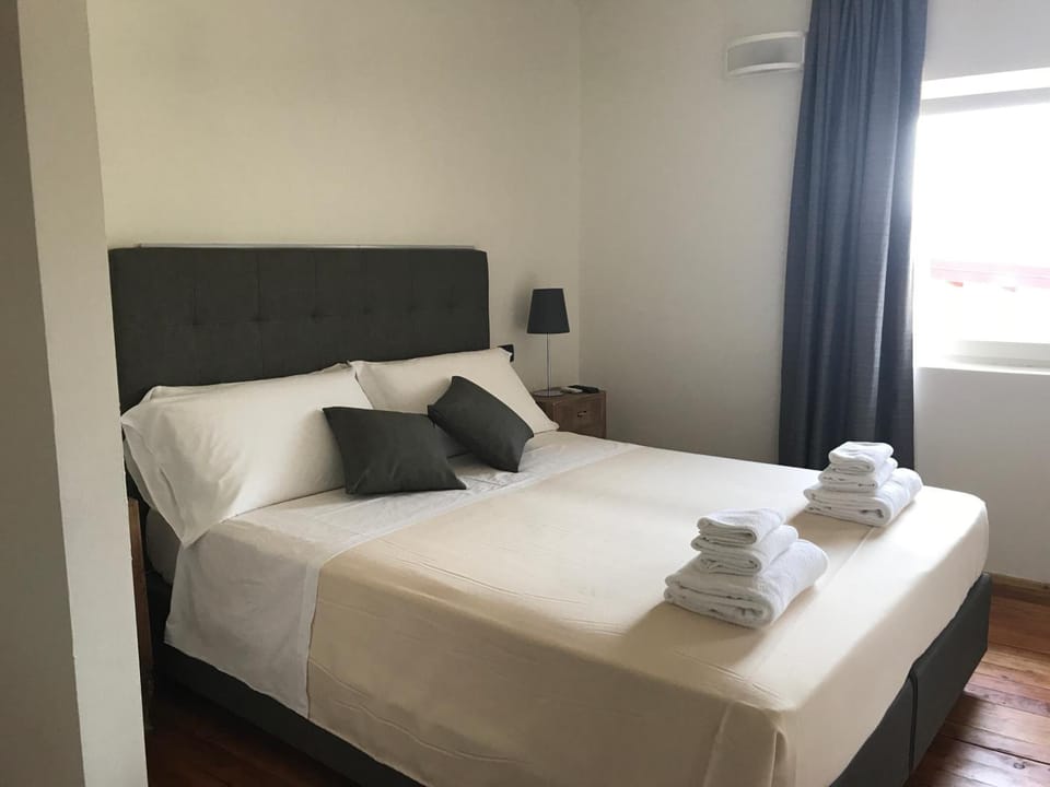 In-room safe, free cribs/infant beds, free WiFi