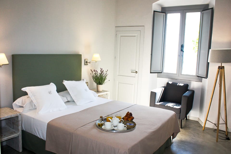 Suite, City View | Premium bedding, in-room safe, soundproofing, free WiFi