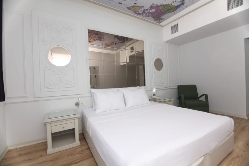 Double Room | Premium bedding, in-room safe, free WiFi
