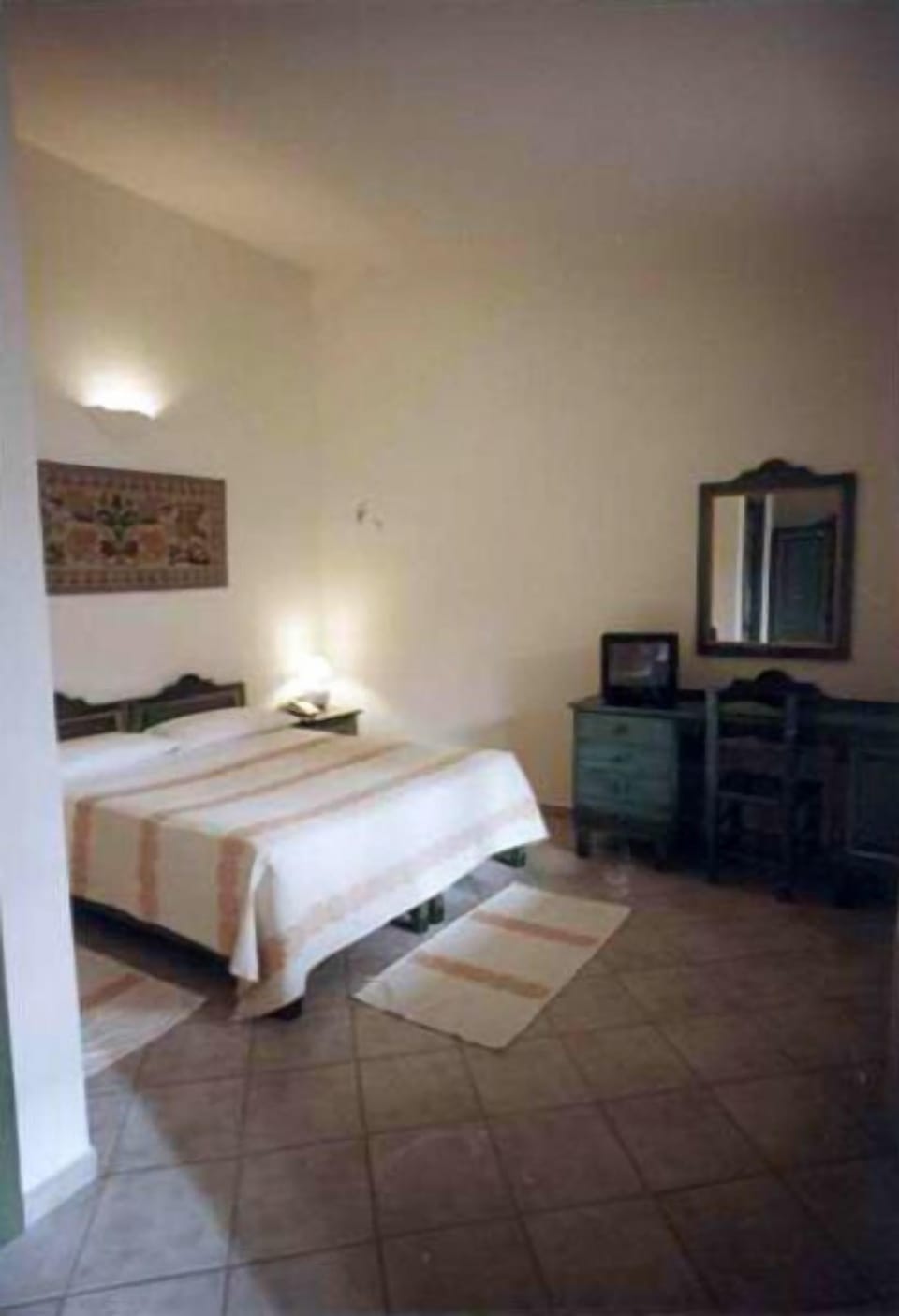 Double Room Single Use | Desk, soundproofing, iron/ironing board, free WiFi