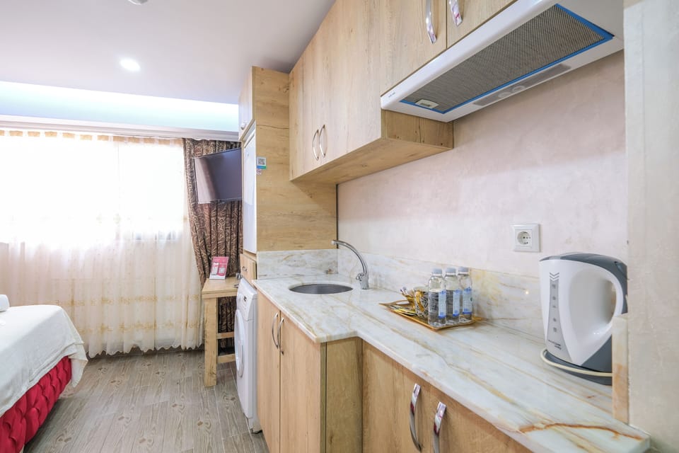 Economy Room | Private kitchen | Mini-fridge