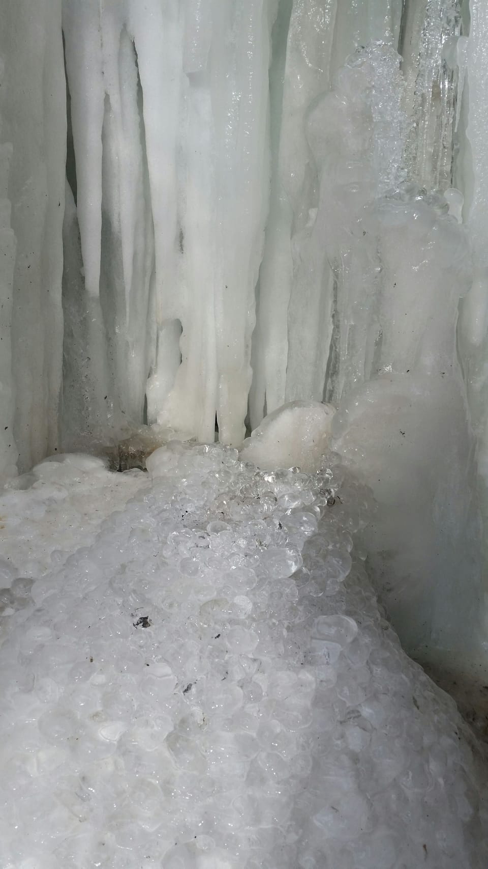 Ice caves at Wild Cat Mt.