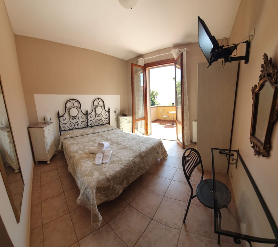 Superior Room | Individually furnished, desk, blackout drapes, free WiFi