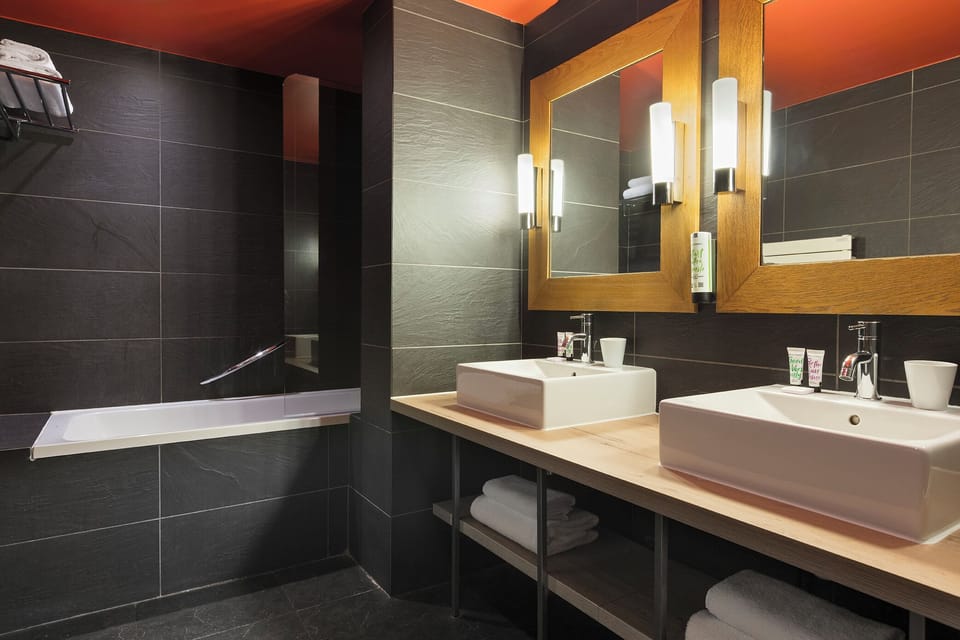 Free toiletries, hair dryer, bathrobes, towels