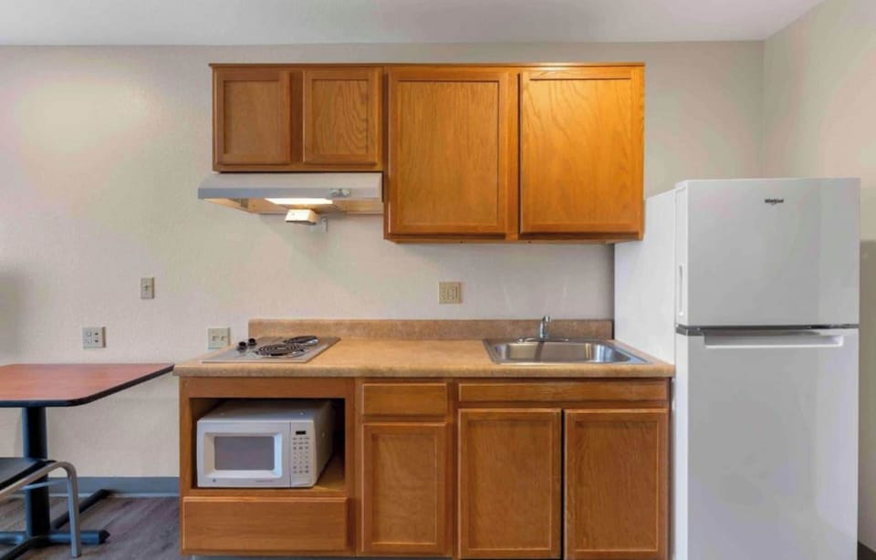 Fridge, microwave, stovetop, freezer