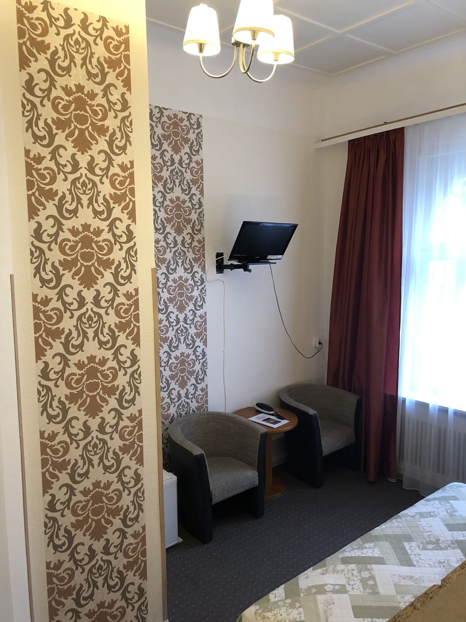 Double Room | Living area | TV