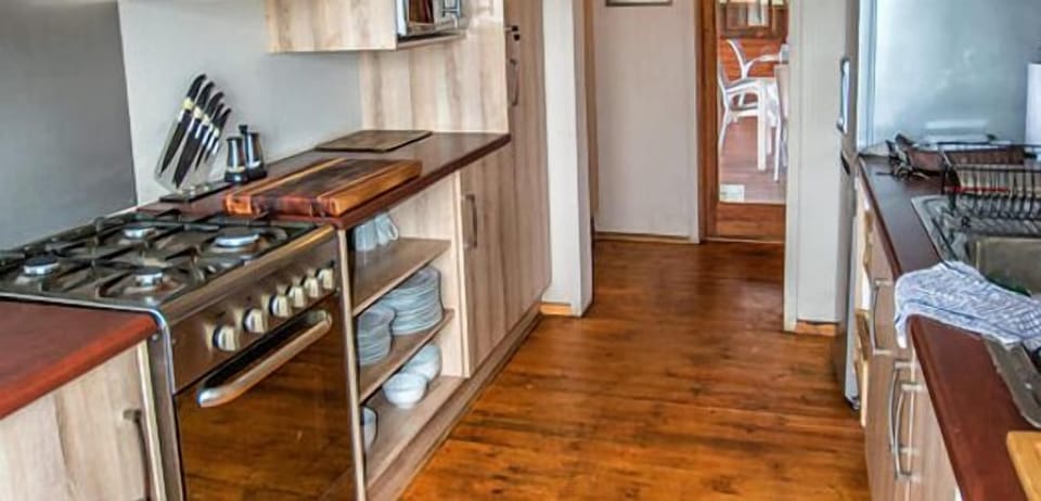 Coffee/tea maker, shared fridge, shared microwave