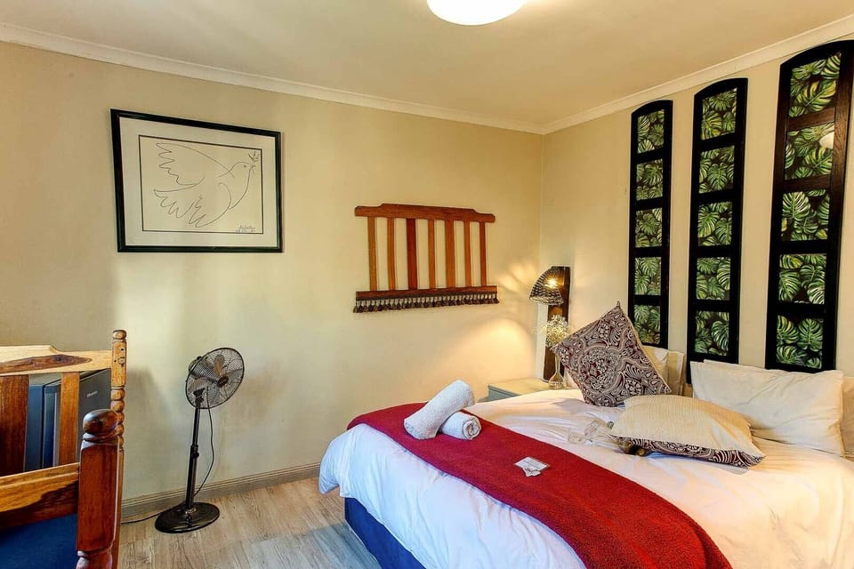 Comfort Double Room | Premium bedding, free WiFi, bed sheets