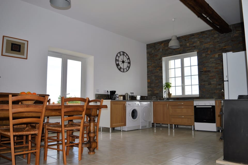 Open plan dining
