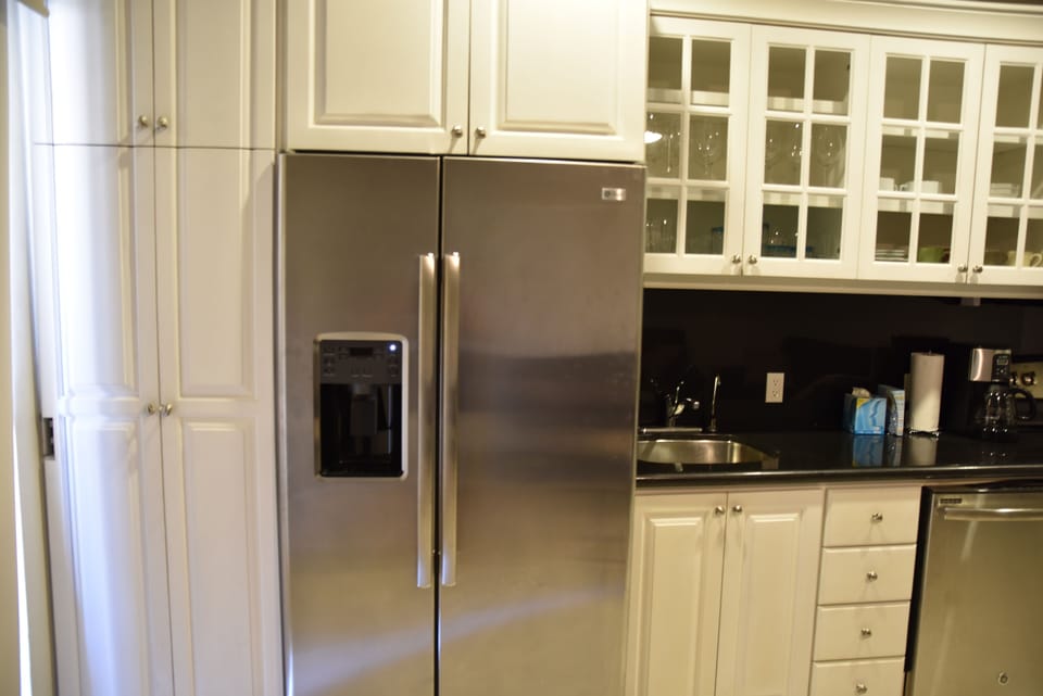 Refrigerator Freezer